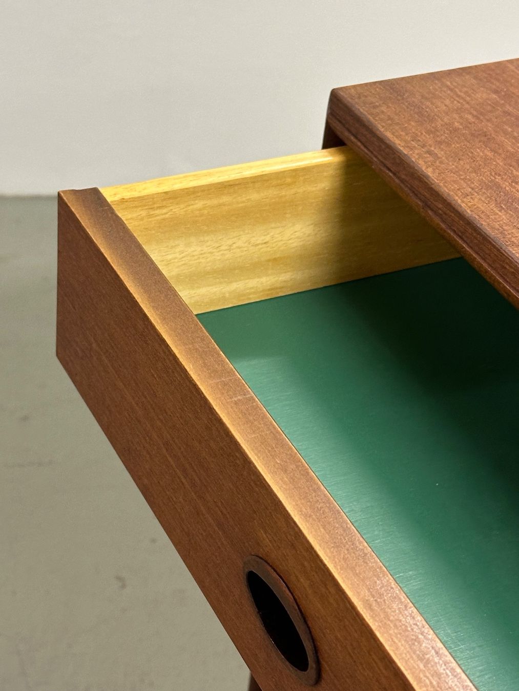 Cassettiere: Teak Kommode Nachtisch Denmark MidCentury 60s – Usato da Basel venduto da MidMod20C 6