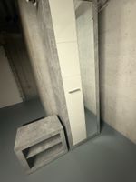 Garderobenschrank und Schuhgestell
