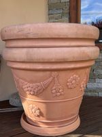 2 Pots à fleurs en plastic avec assiettes pour l'eau