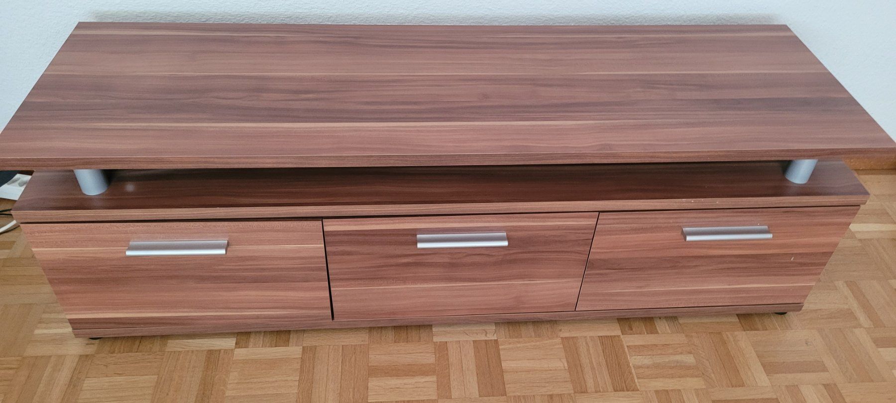 TV Möbel: Table TV – Gebraucht aus Tafers von lat_j9bw