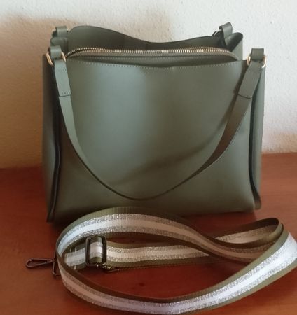 Handtasche olivgrün mit Schulterriemen
