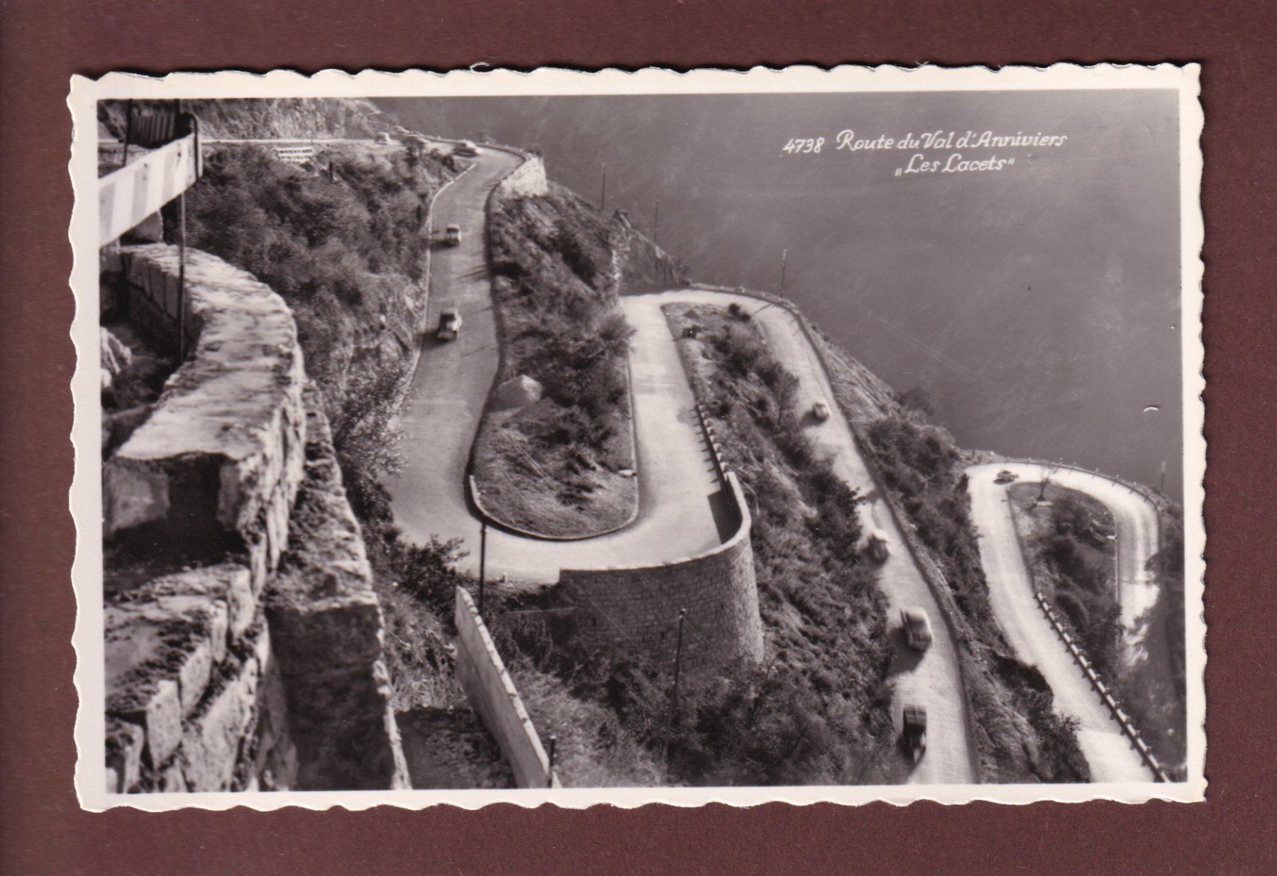 Cartes postales: Route du VAL D'ANNIVIERS - Les Lacets – D'occasion à Pully par nicecards-shop