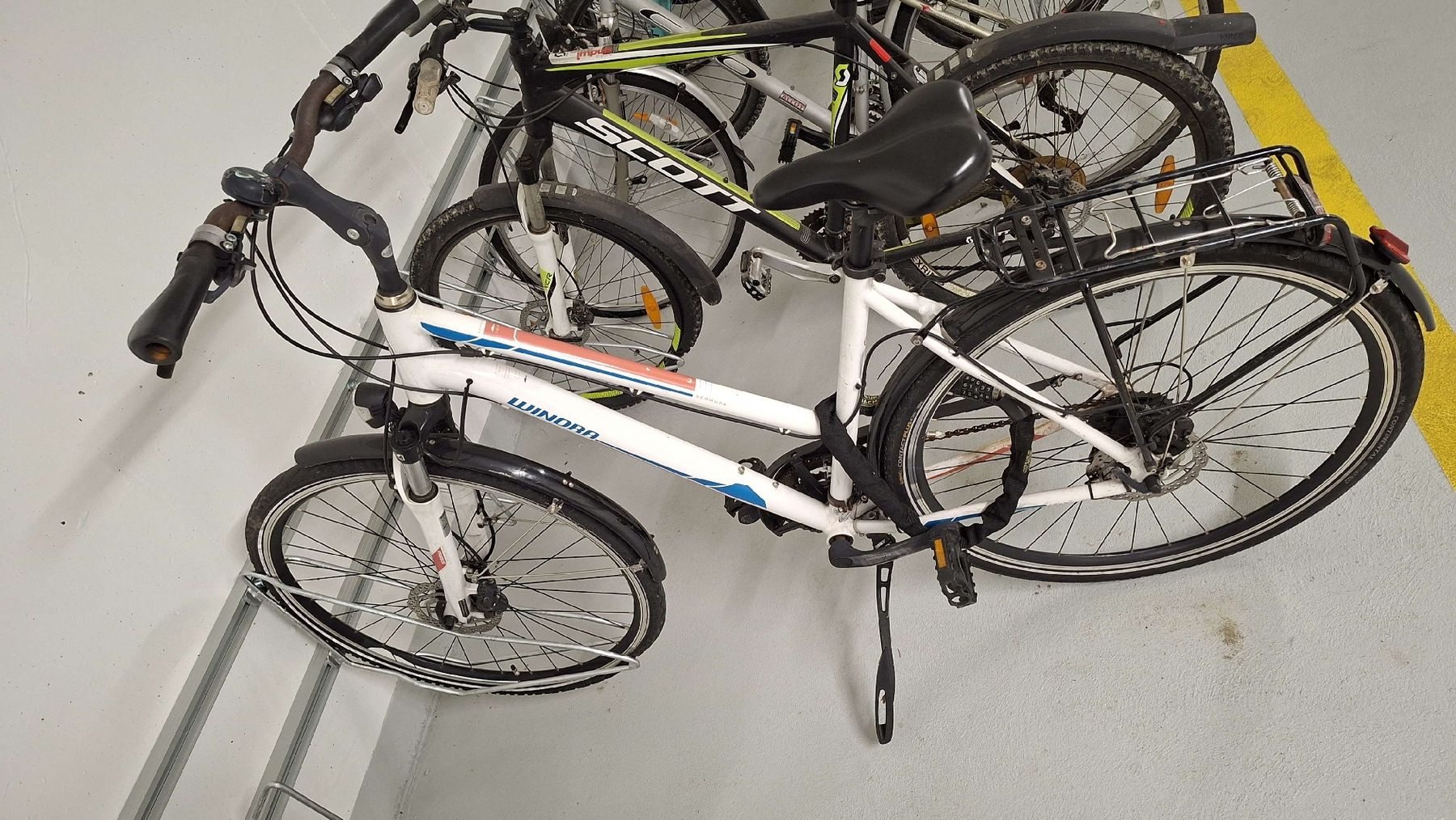 Winora Velos: Winora Bermuda Trekkingrad – Defekt aus Grenchen von tas_5fgw