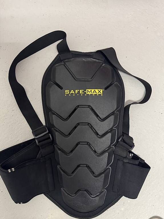 Protezioni & Imbottiture: Rückenprotektor Safe Max – Usato da Aadorf venduto da zel_zy5c 1