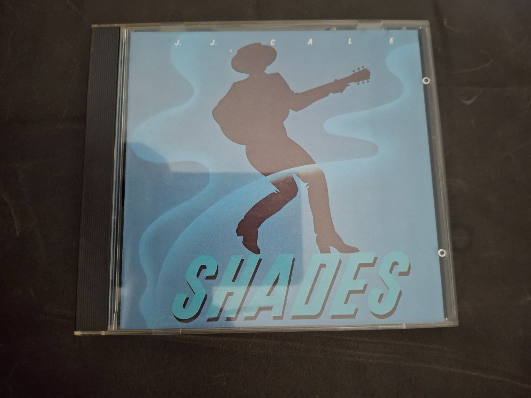 CDs: J.J. Cale – Shades – Gebraucht aus St.Gallen von jalamusic