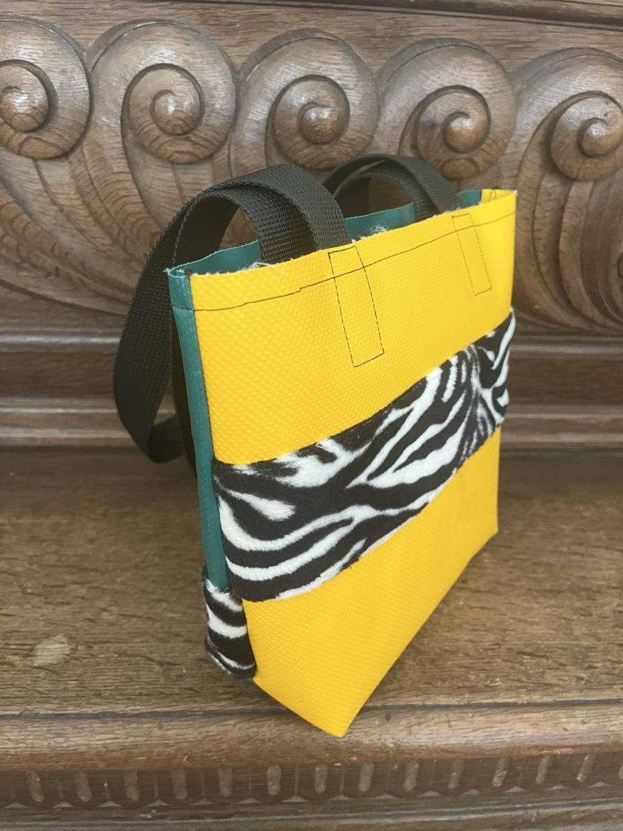 Borse da donna: Tasche, farbig – Usato da Uetikon am See venduto da erz13