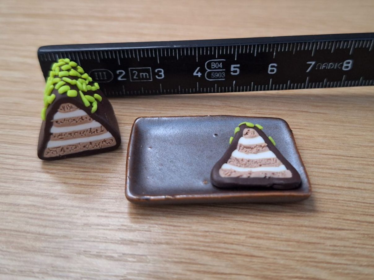 Puppenhäuser & -möbel: Generoso Kuchen Handgemacht – Neu (gemäss Beschreibung) aus Zürich von HandmadeTinyFood 2