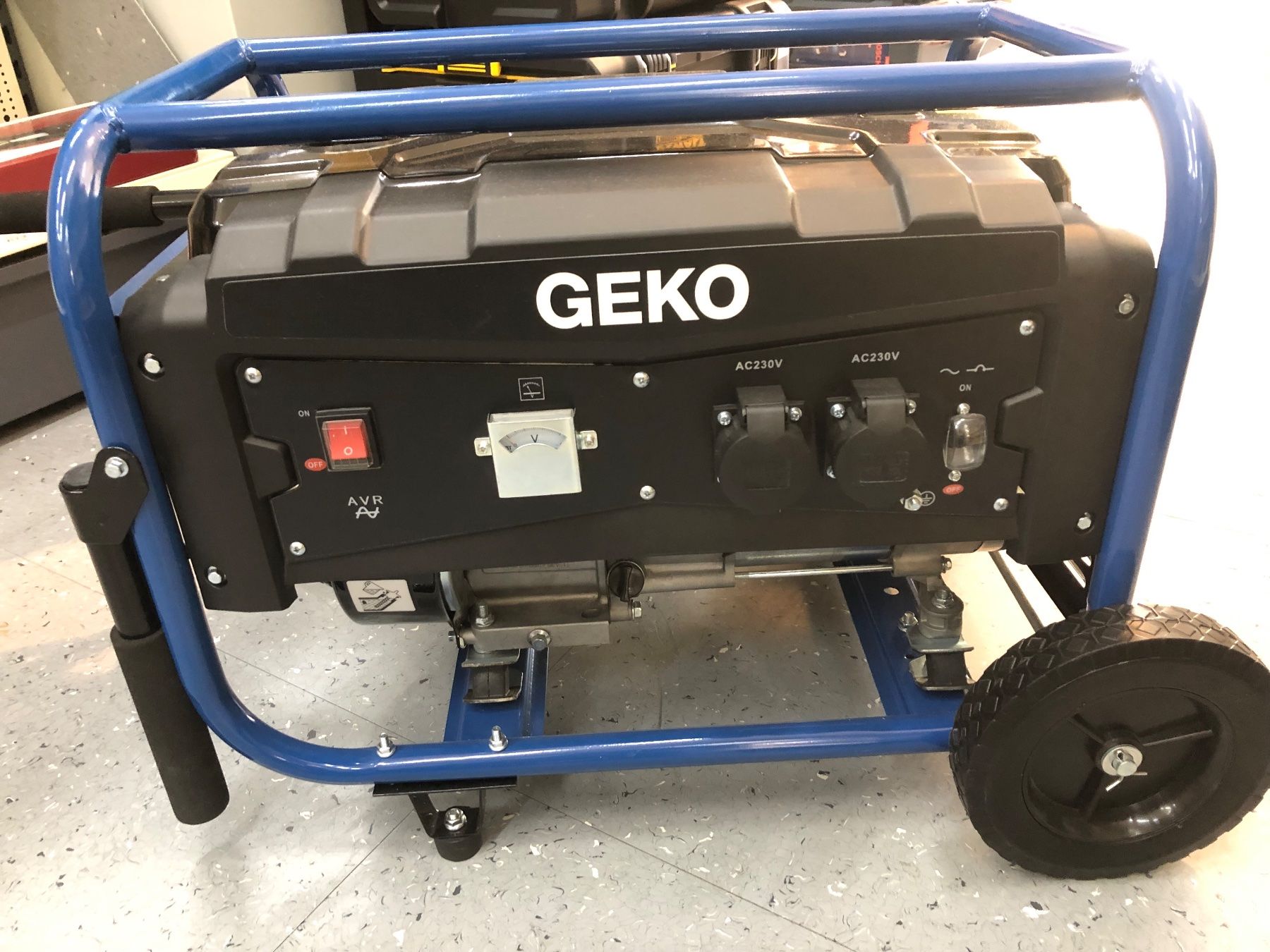 Generatori di corrente: Stromerzeuger GEKO BL 2600 Neu – Nuovo e nell'imballaggio originale da Thalwil venduto da terza789 2