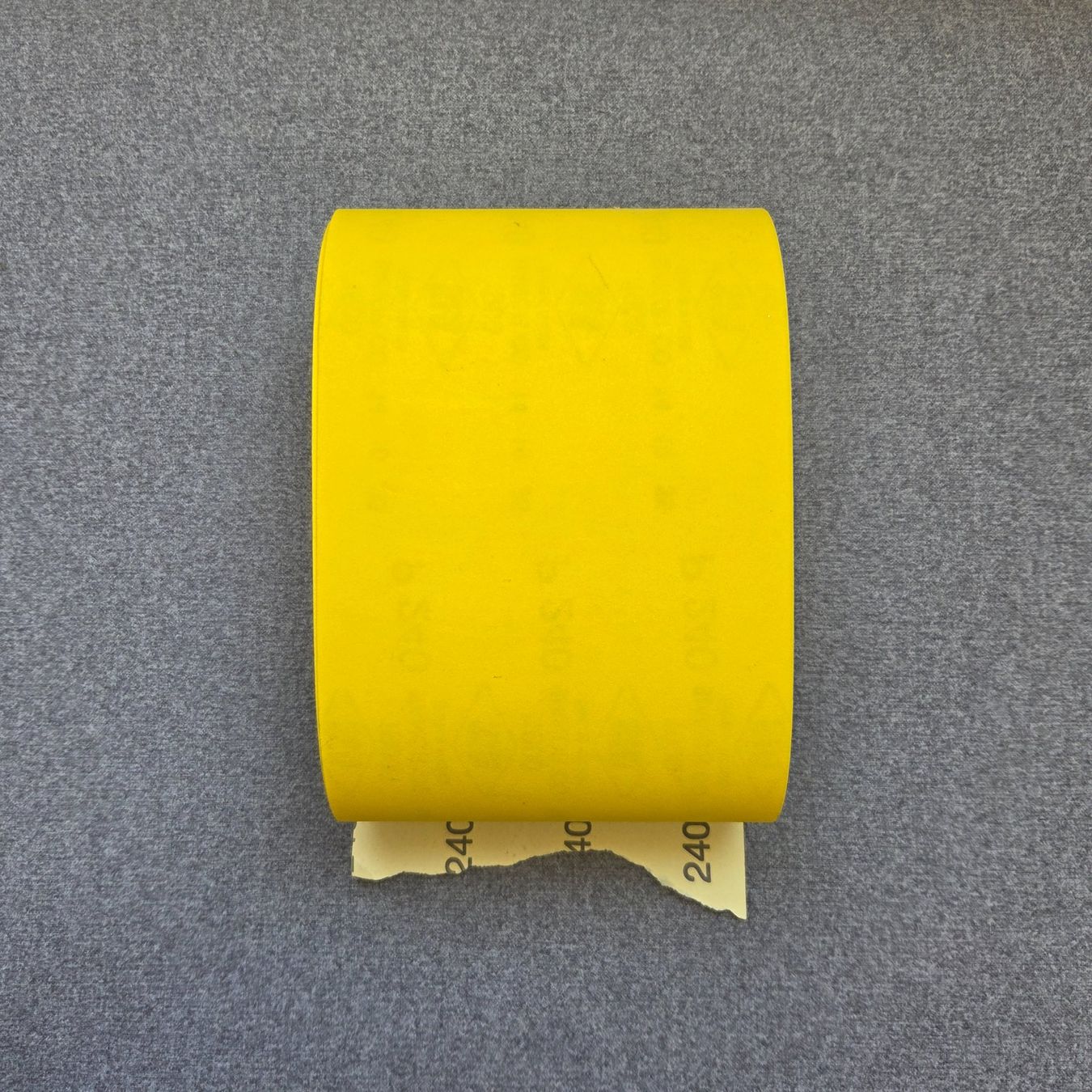 Schleifen & Polieren: Schleifpapier-Rolle Körnung 240 – Neu (gemäss Beschreibung) aus St.Gallen von Its.eli035 1