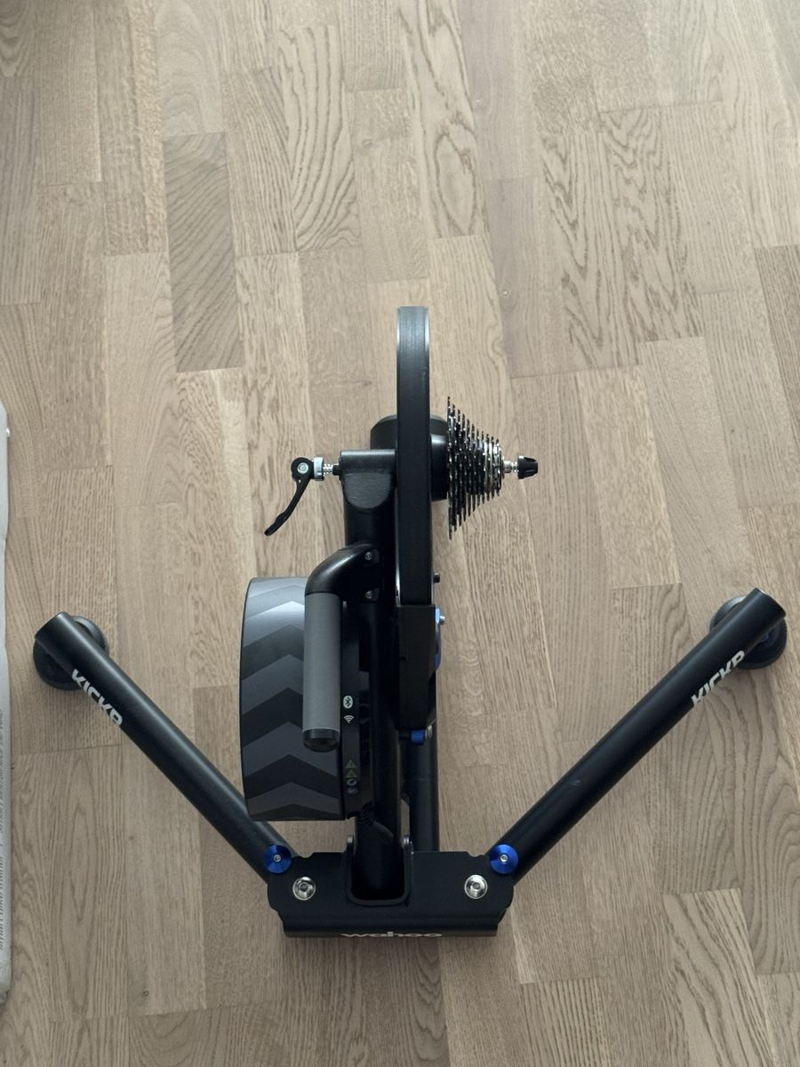 Wahoo Hometrainer: Wahoo Kickr v6 Smart Trainer – Usato da Horw venduto da and_wx8j 1