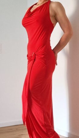 Abendkleid rot rückenfrei lang, sehr guter Zustand, Grösse L