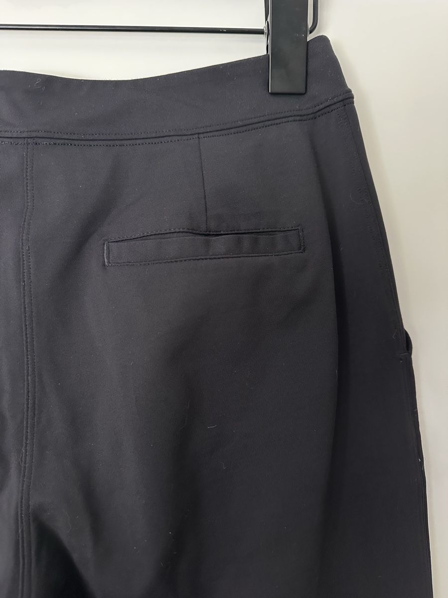Lululemon Pantaloni: womens lululemon casual pant size 2/eu34 – Usato da bözberg venduto da amy_7wz8 3