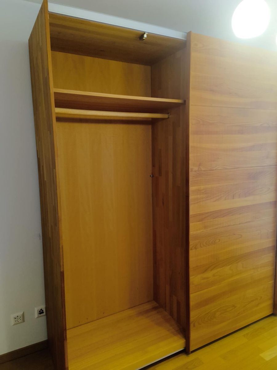 Team7 Schränke: Team 7 Kleiderschrank   – Gebraucht aus Sevelen von Stopglobal. 2