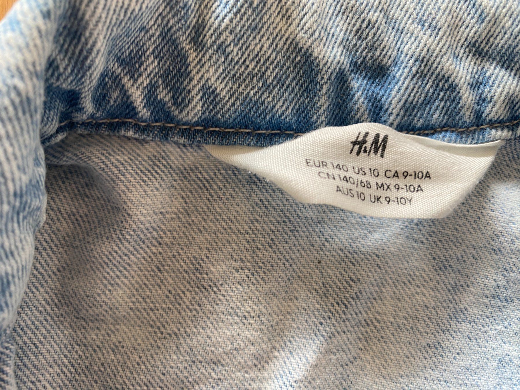 Giacche & Cappotti: Jeans-Jacke, Mädchen,  Gr. 140 – Usato da Oberkirch LU venduto da HubRen 1