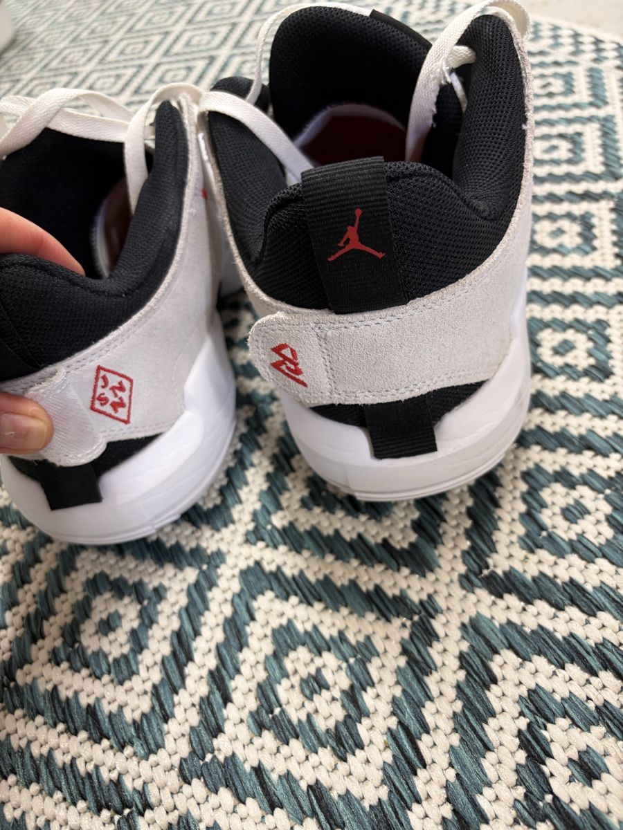 Jordan Scarpe da uomo: Basketball Schuhe Jordan Grösse 44.5 – Usato da Amlikon-Bissegg venduto da Rahelbr5 2