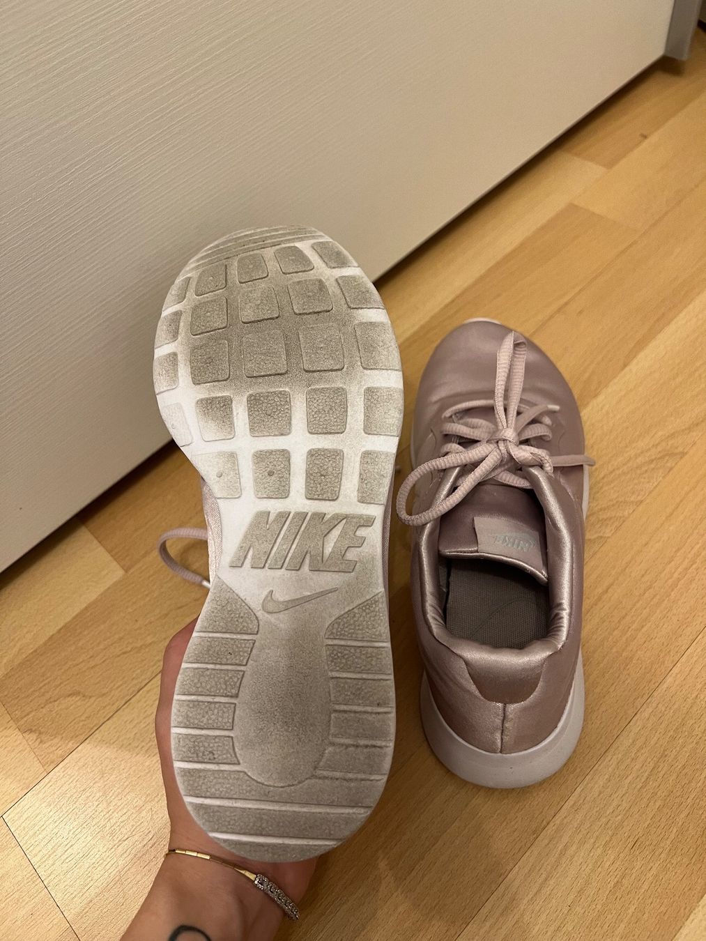 Nike Scarpe da donna: Nike Sneakers flieder – Usato da Steinmaur venduto da Kiki_m240 2