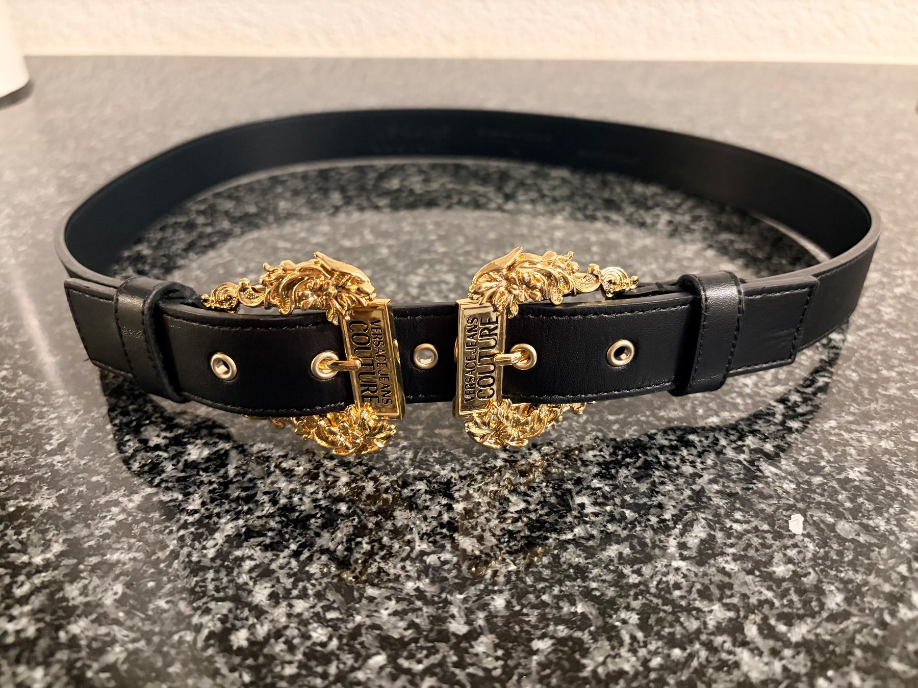 Versace Cinture: Versace Gürtel Neuwertig! – Nuovo (secondo la descrizione) da Burgdorf venduto da Amiir83