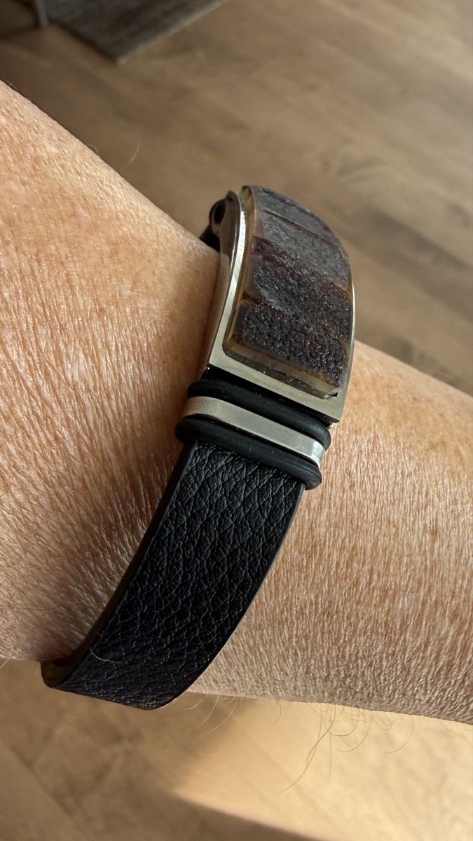 Bracciali & Braccialetti: Lederarmband mit Bernstein – Nuovo e nell'imballaggio originale da Ebikon venduto da Leonidas2 4