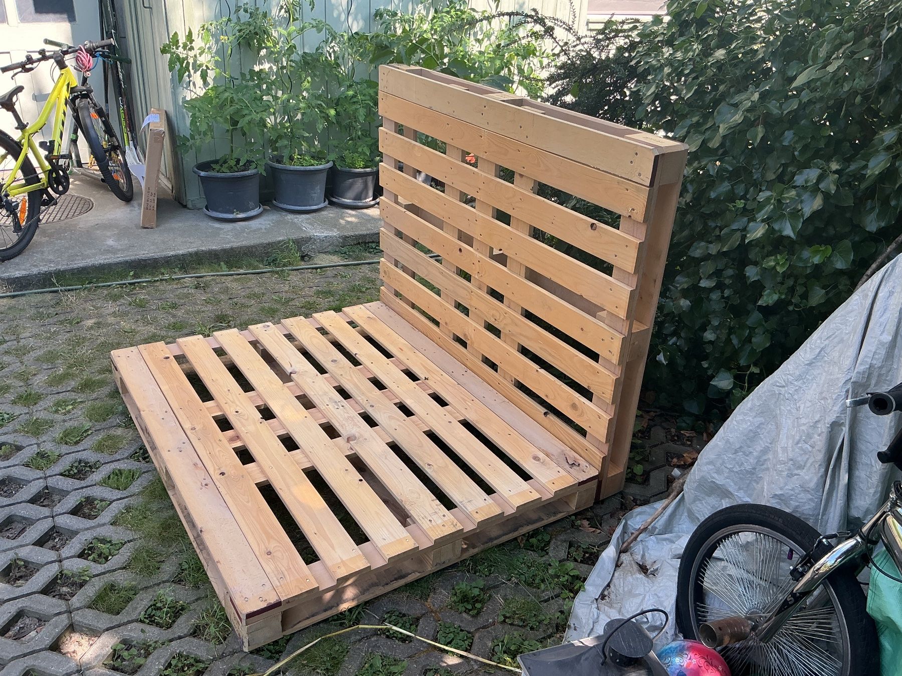 Pallets: 2 schöne Holzpaletten für Sitzmöbel oder Bett – Usato da Konolfingen venduto da Stephu72 1