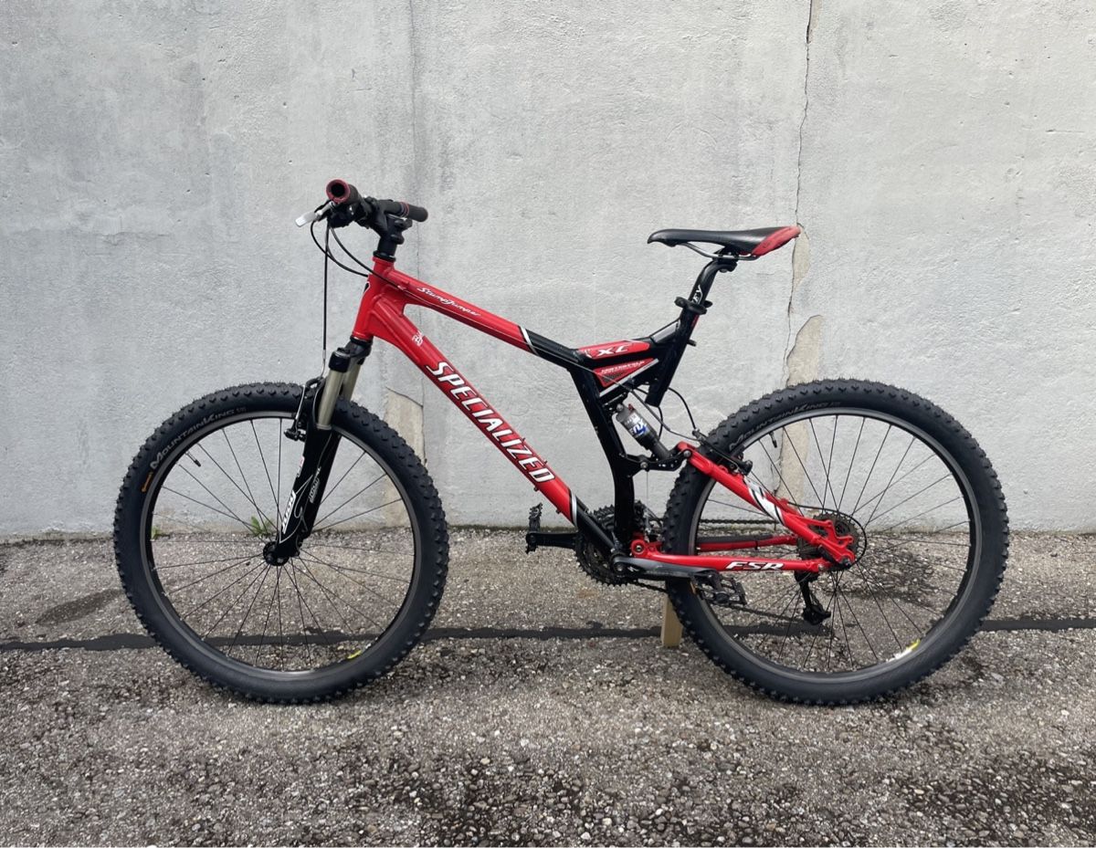 Specialized Velos: Specialized Stumpjumper XC, Enduro Mountainbike, Fully MTB – Gebraucht aus Bern von  2