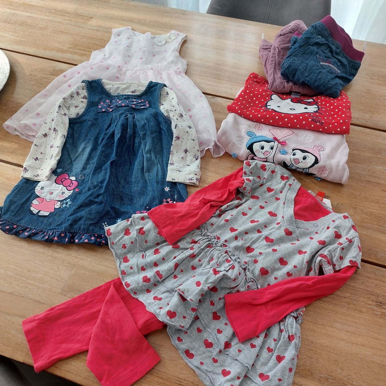 Lotti & Set di vestiti: Herziges Kleiderset Mädchen Gr. 80 – Usato da Oberlunkhofen venduto da Wuschel_26 1