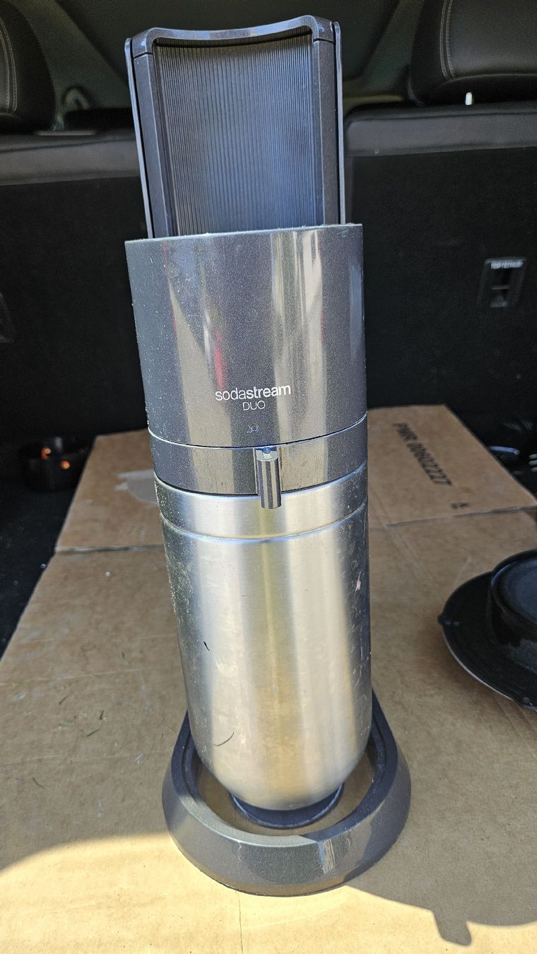 Sodastream Elettrodomestici da cucina: SodaStream Duo Water Carbonator Used – Usato da Sachseln venduto da laz_65cg