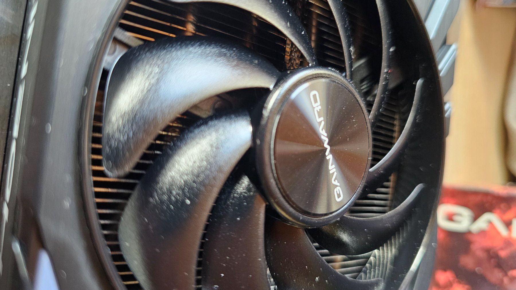 Nvidia Grafikkarten: Nvidia RTX 5070 TI Gainward Phoenix-S – Neu (gemäss Beschreibung) aus Arni BE von Tiggo 3