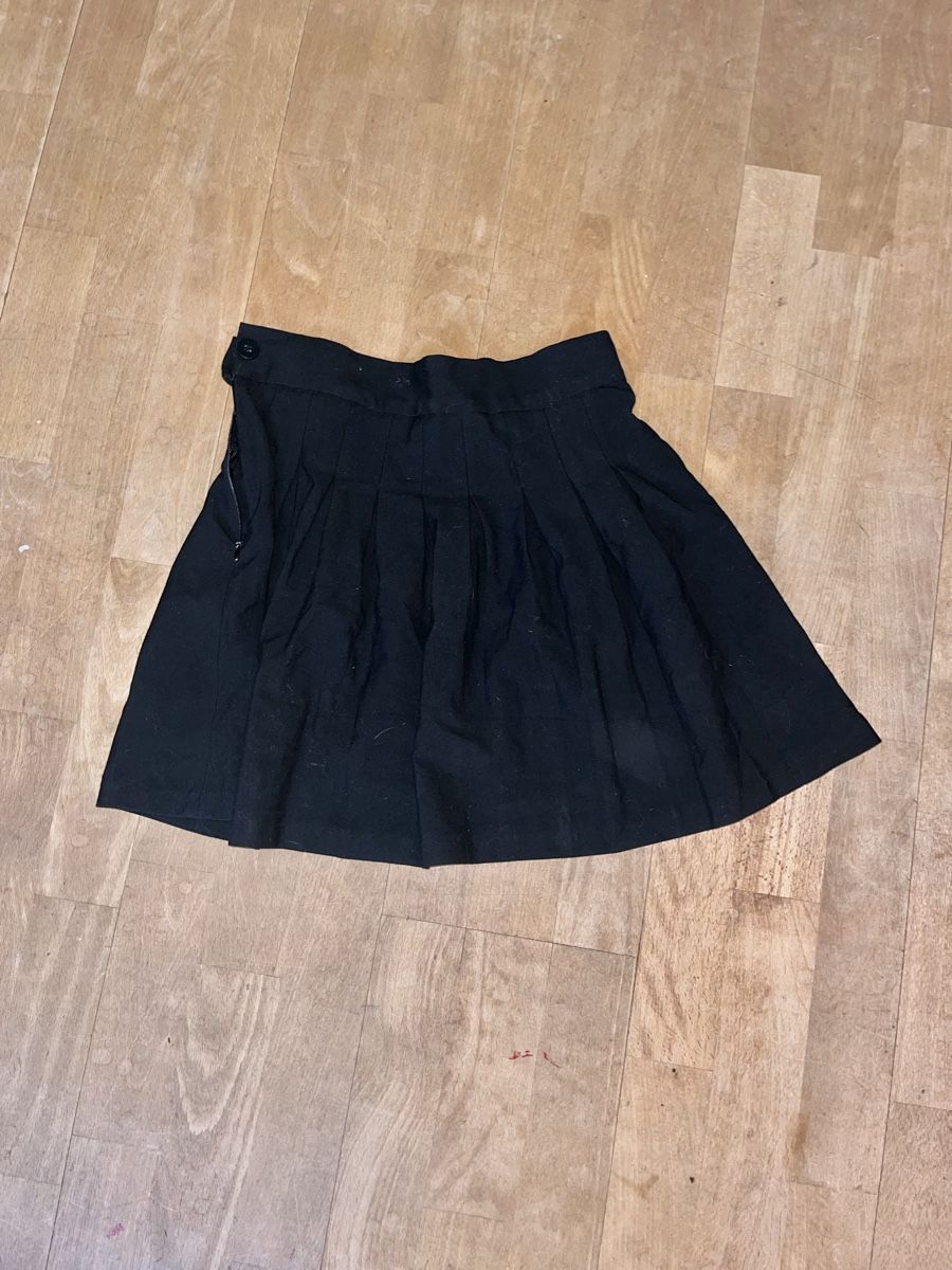 Bershka Gonne: Schwarzer Minirock Bershka, Grösse M – Usato da Stäfa venduto da jo1735 6