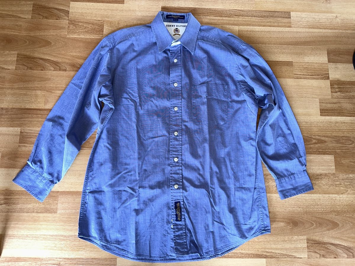Tommy Hilfiger Camicie: Tommy Hilfiger Hemd Gr. 15-32 blau einf. Brustweite 60cm – Usato da St. Gallen venduto da mai_2lcj
