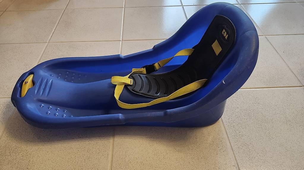 Schlitteln: Luge jeune enfant / bébé  – Gebraucht aus Lausanne 26 von mia_262l 1