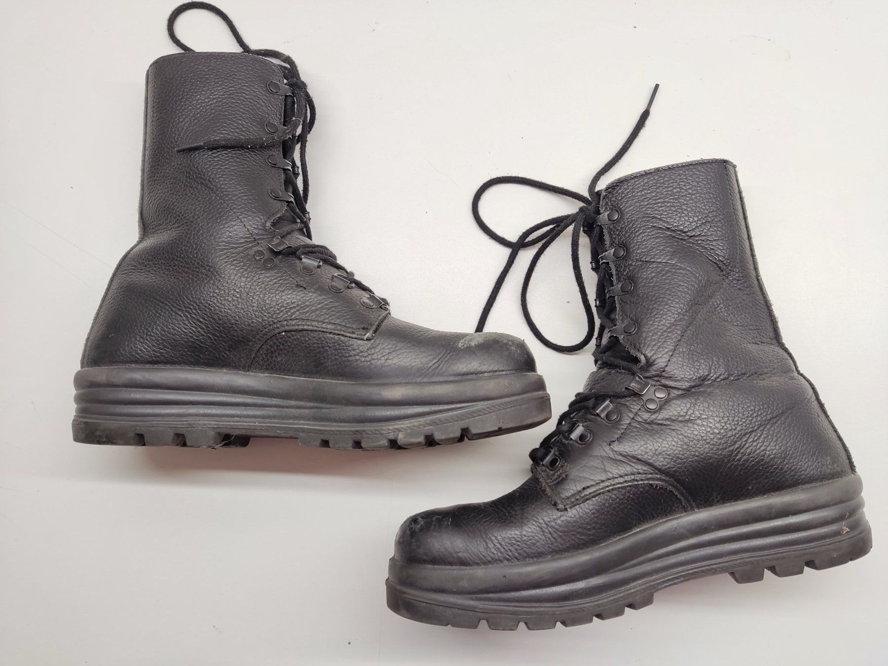Schweizer Armee Scarpe da uomo: Kampstiefel Minerva Grösse 290 / 7 = EU 44 – Usato da Bern venduto da wratter 2
