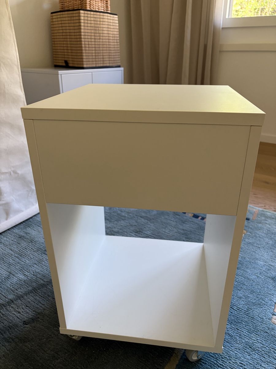 Ikea Banconi: Kleiner Korpus auf Rädern – Usato da Kriens venduto da ast_vnw8 1