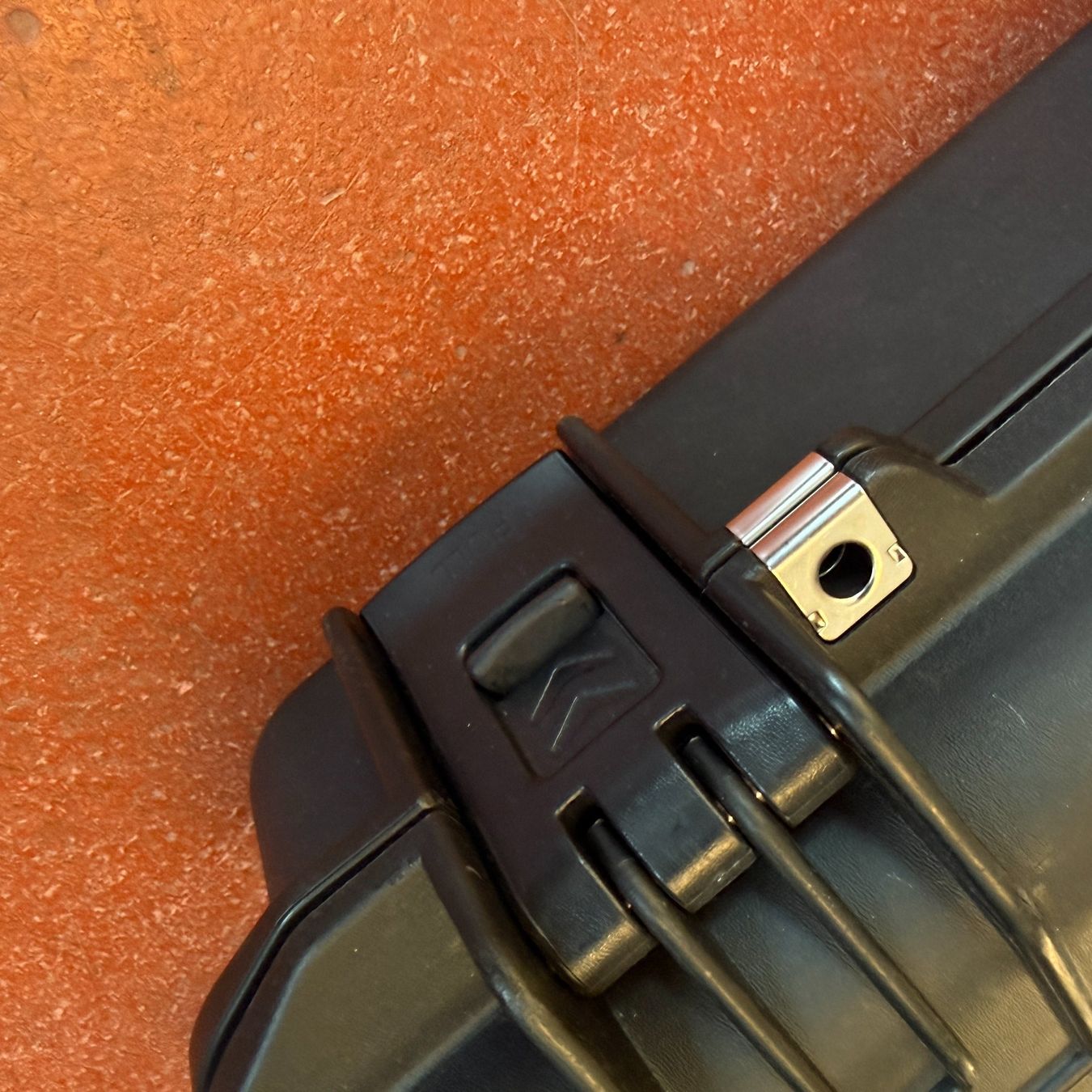 Valigie: Robuster Hartschalen- / Equipment Case mit Rollen – Usato da Berikon venduto da Foto-Video-Fraggle 5