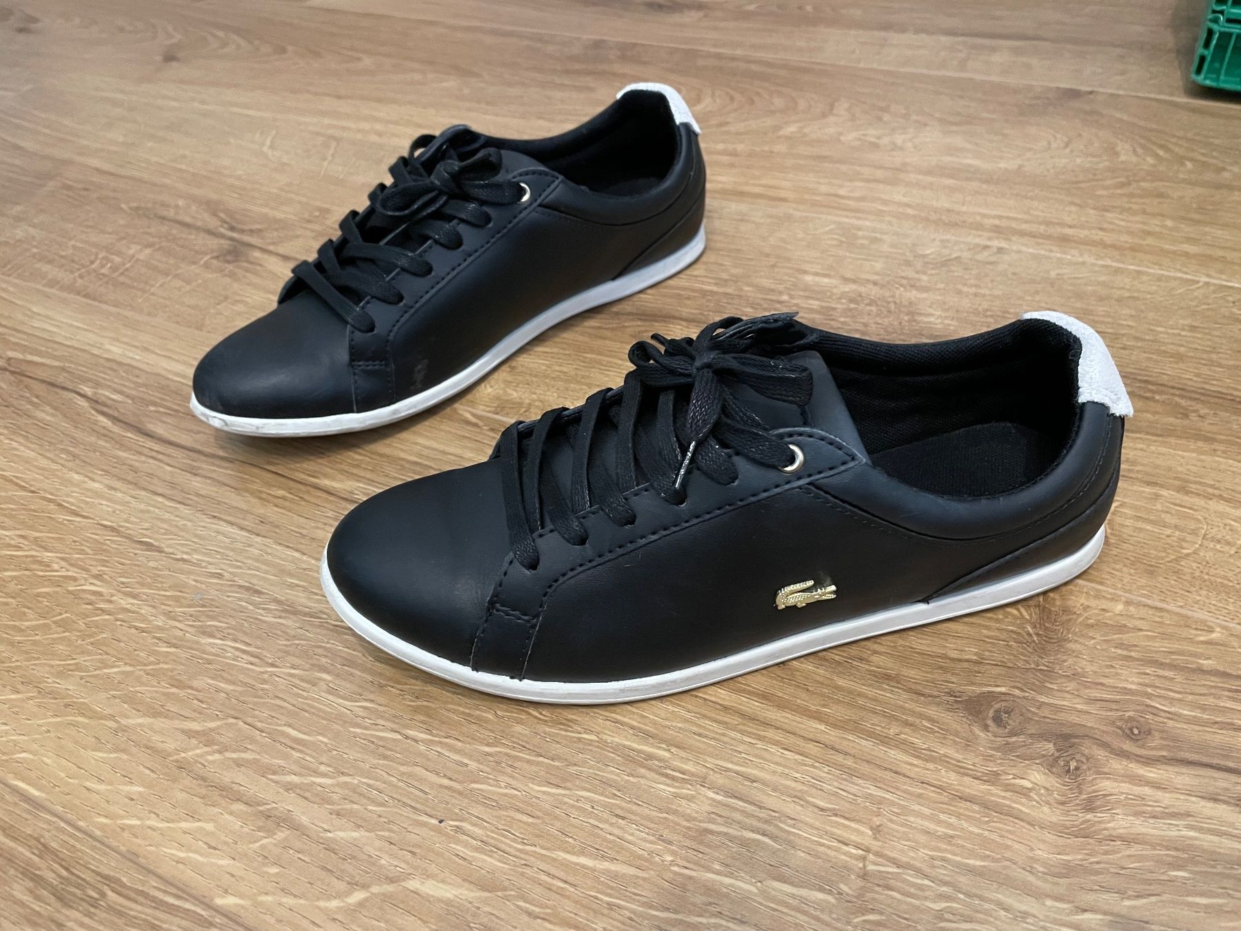 Lacoste Scarpe da donna: Lacoste sneakers Gr. 39 – Usato da Vilters venduto da markus_85