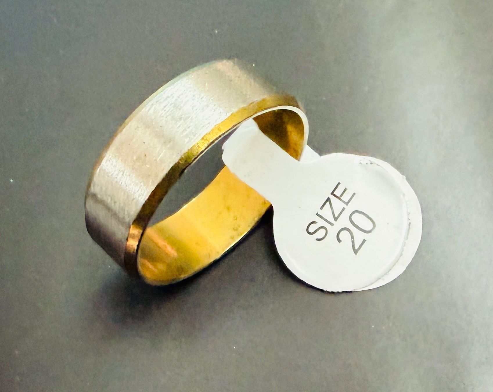 Anelli: Edelstahlring, Gold/Silber Design - Grösse 20 – Nuovo (secondo la descrizione) da Dietikon venduto da Emoruk 2