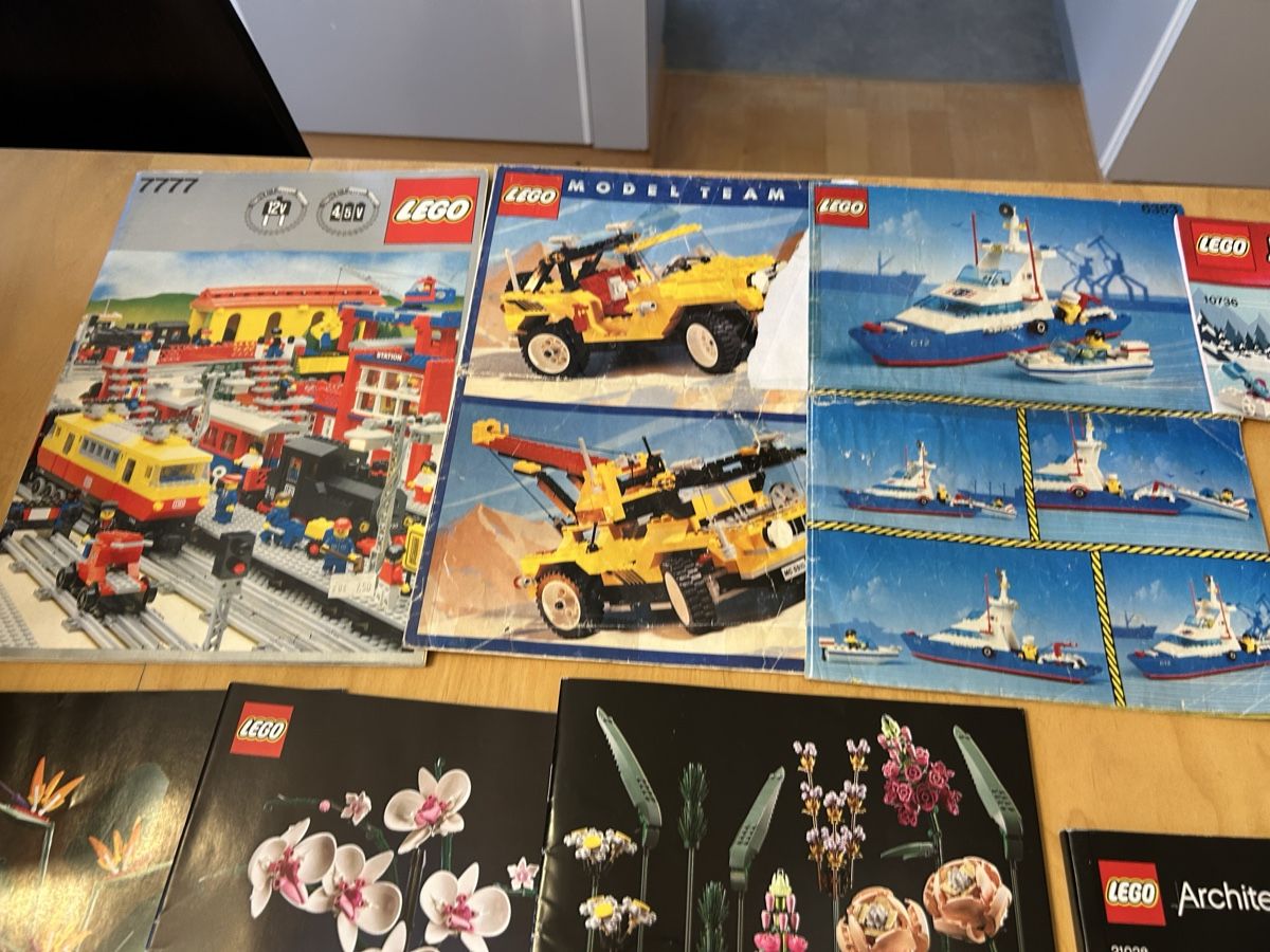 Lego Kit di costruzioni: LEGO diverse Baupläne plus Planwagenabdekung – Usato da Muri AG venduto da DeLorean-DMC12 1