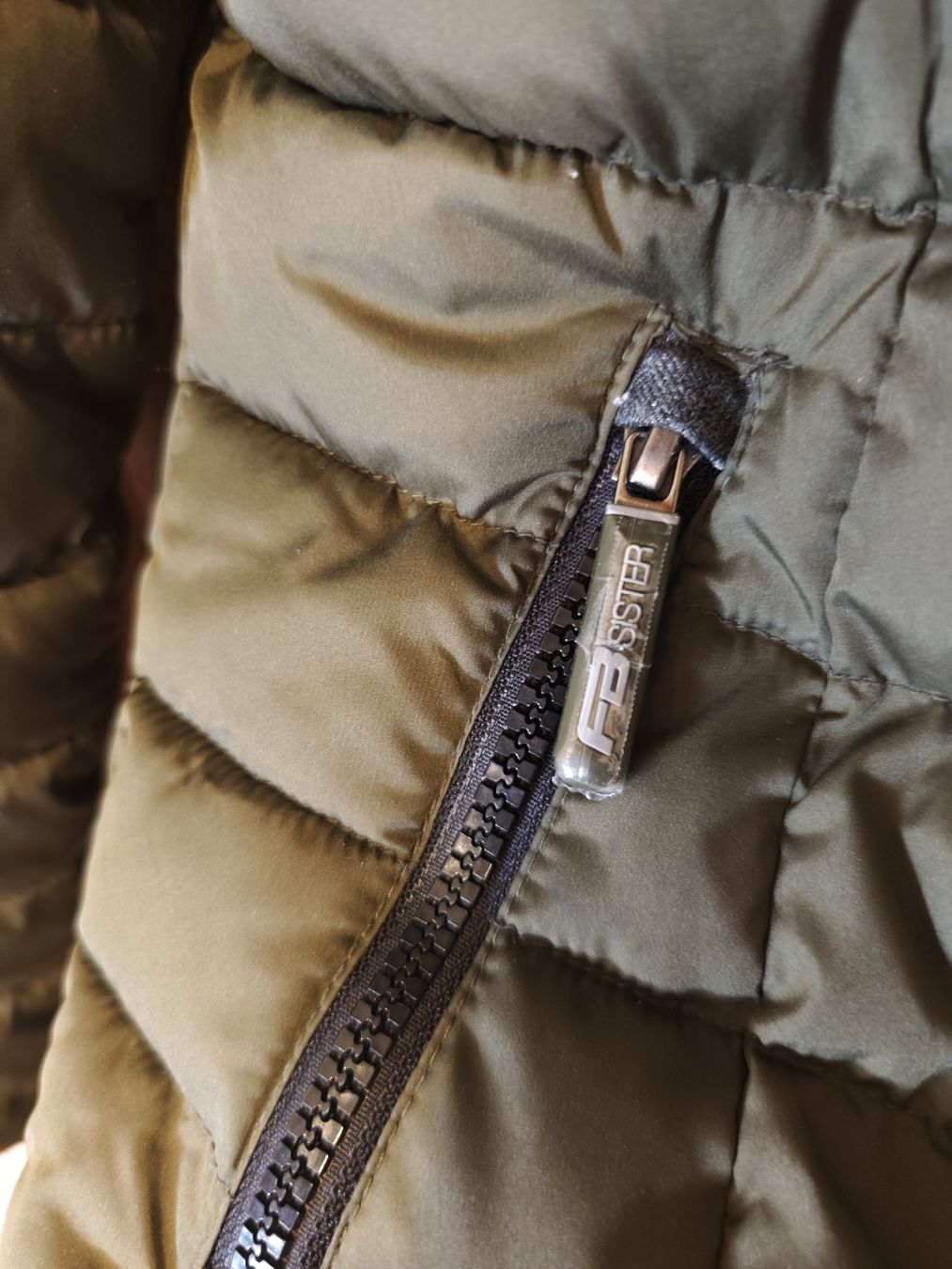 Giacche: FB Sister Olive Green Padded Jacket, Size Medium. Cool! – Usato da Martigny venduto da Errika 4