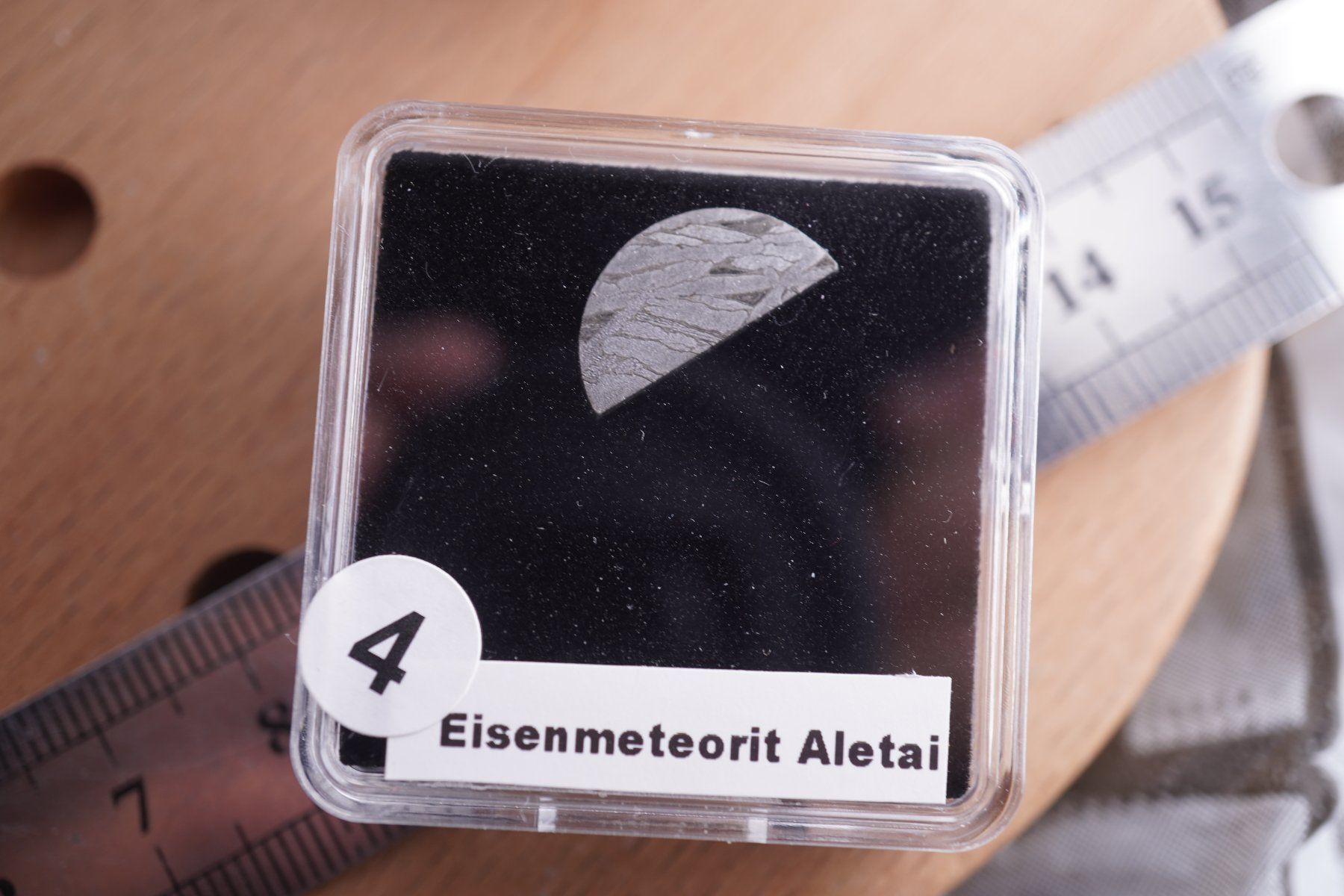 Minerali & Pietre curative: Eisenmeteorit Scheibe   Aletai    Ab 1.- – Nuovo e nell'imballaggio originale da Eschenbach SG venduto da topstone 4