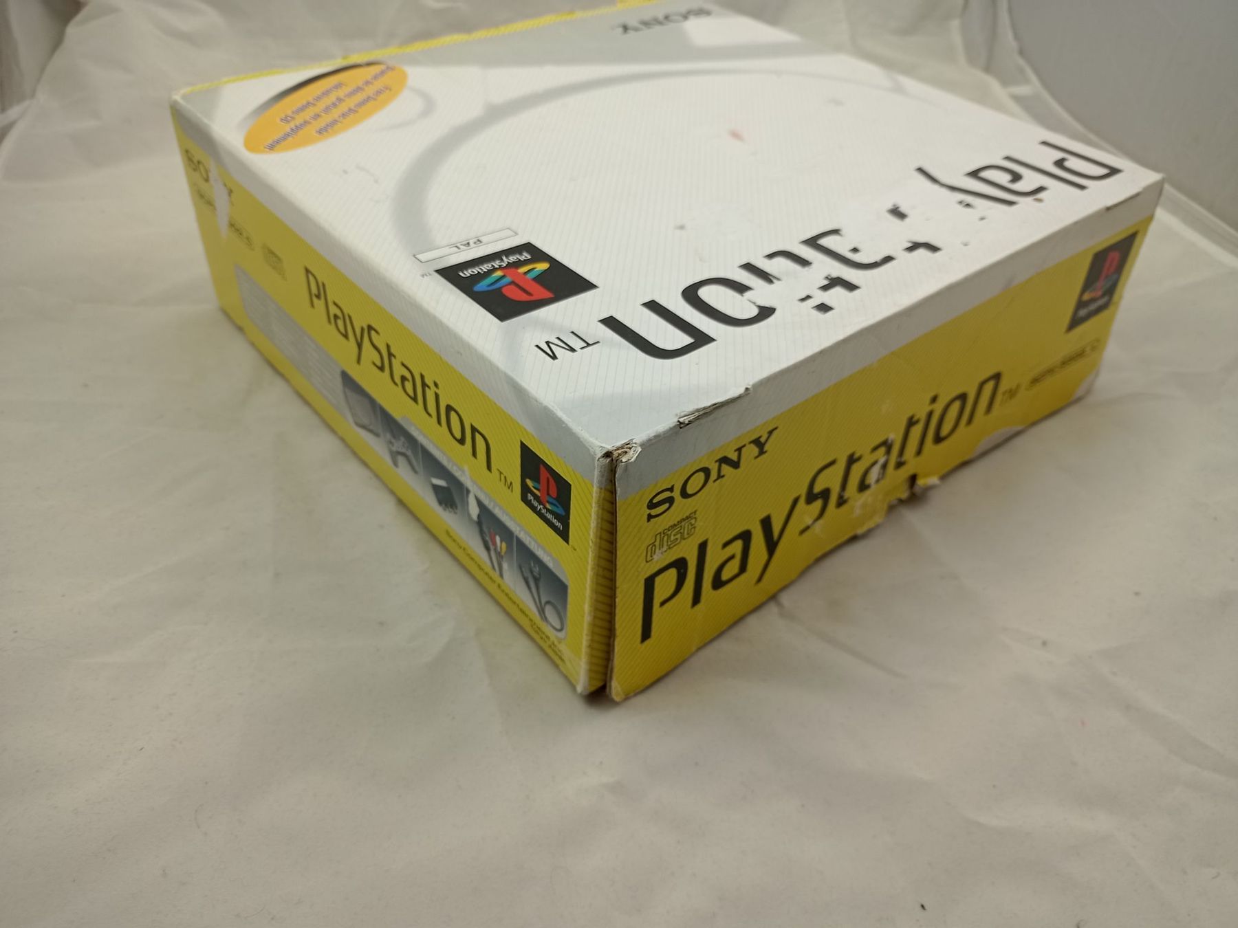 Console: Sony Playstation 1 Konsole mit OVP – Usato da Buchs AG venduto da SellAndBuyX 2