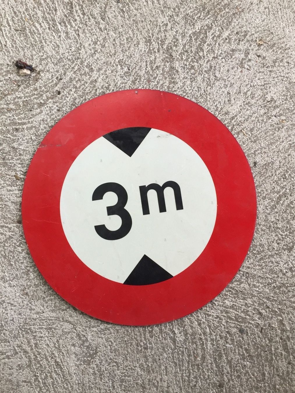 Insegne: Schild 3 Meter – Usato da Spiez venduto da hinbieger
