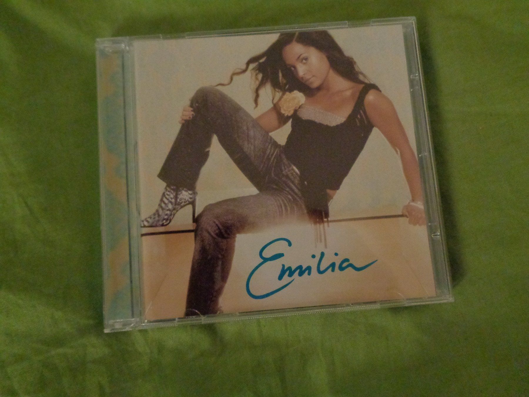 CD: Emilia/Emilia – Nuovo (secondo la descrizione) da Rothrist venduto da Mistery1
