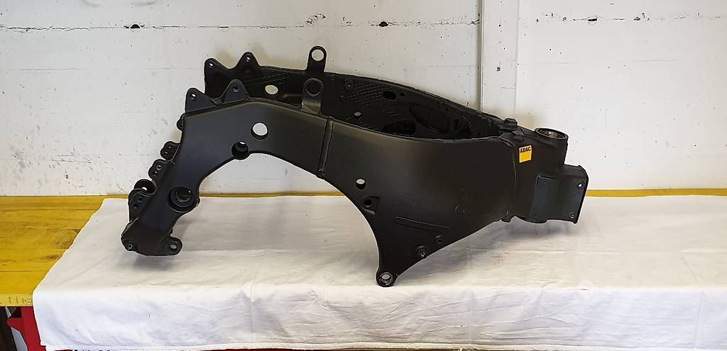 Tutti i ricambio per moto: Kawasaki ZX10R Rahmen – Usato da Höchstetten venduto da gurtch5