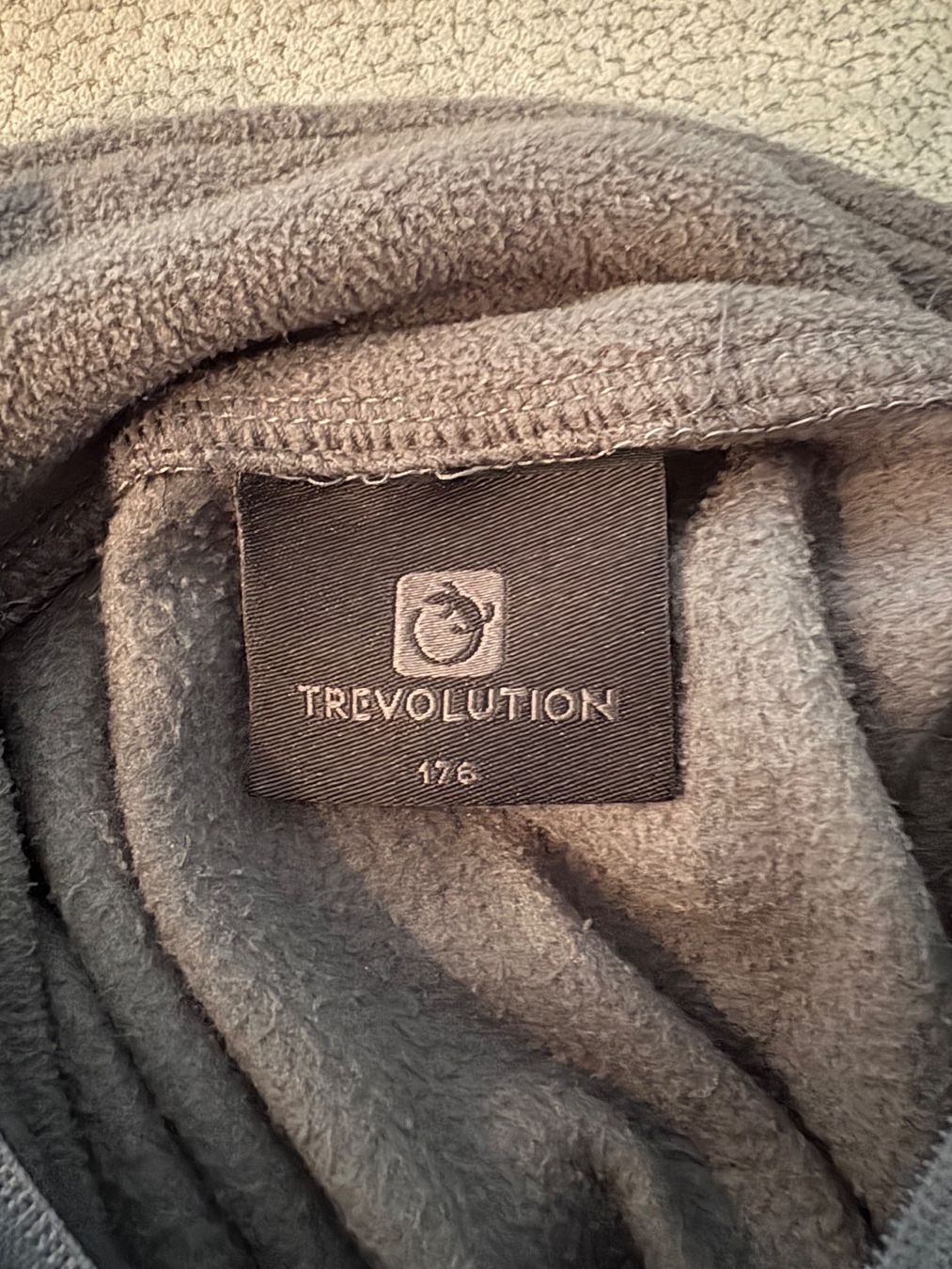 Maglioni & Felpe: Pullover / Faserpelz - Grösse 176 - Trevolution – Usato da Oberuzwil venduto da jabano 1
