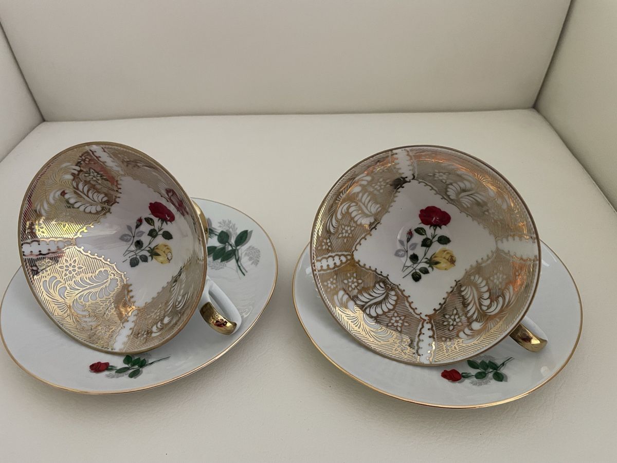 Set di piatti: Zwei Sammeltassen Bareuther Waldsassen – Usato da Rüti ZH venduto da kar_xx9l