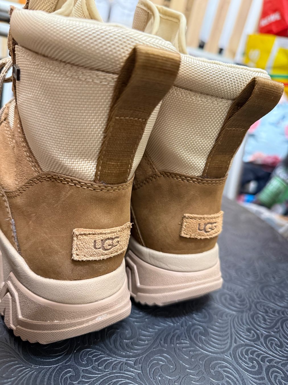 Ugg Damenschuhe: UGG TerreTrail Hi-Top Boots 38 – Gebraucht aus Dübendorf von ser_twb8 2