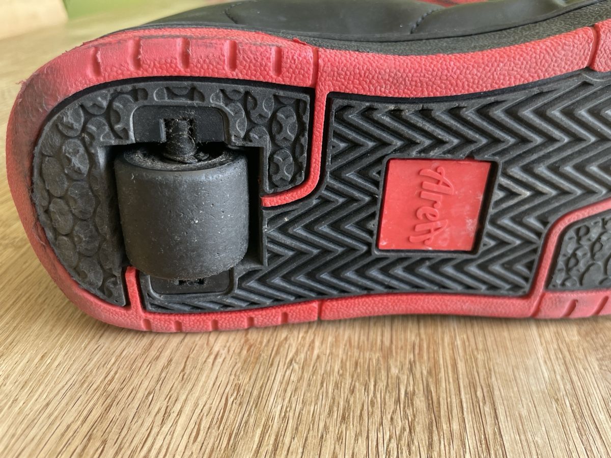 Pattini in linea & Pattini a rotelle: Rollershoes - Area – Usato da Wetzikon ZH venduto da phoeff 2
