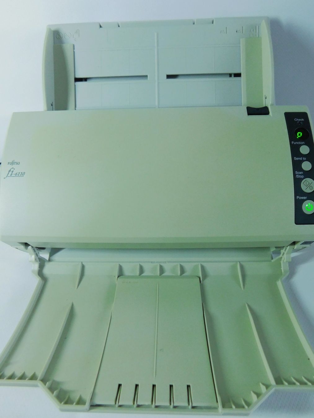 Fujitsu Scanner: Fujitsu fi-6110 scanner desktop – Usato da Emmenbrücke venduto da Neverlaand-22 3