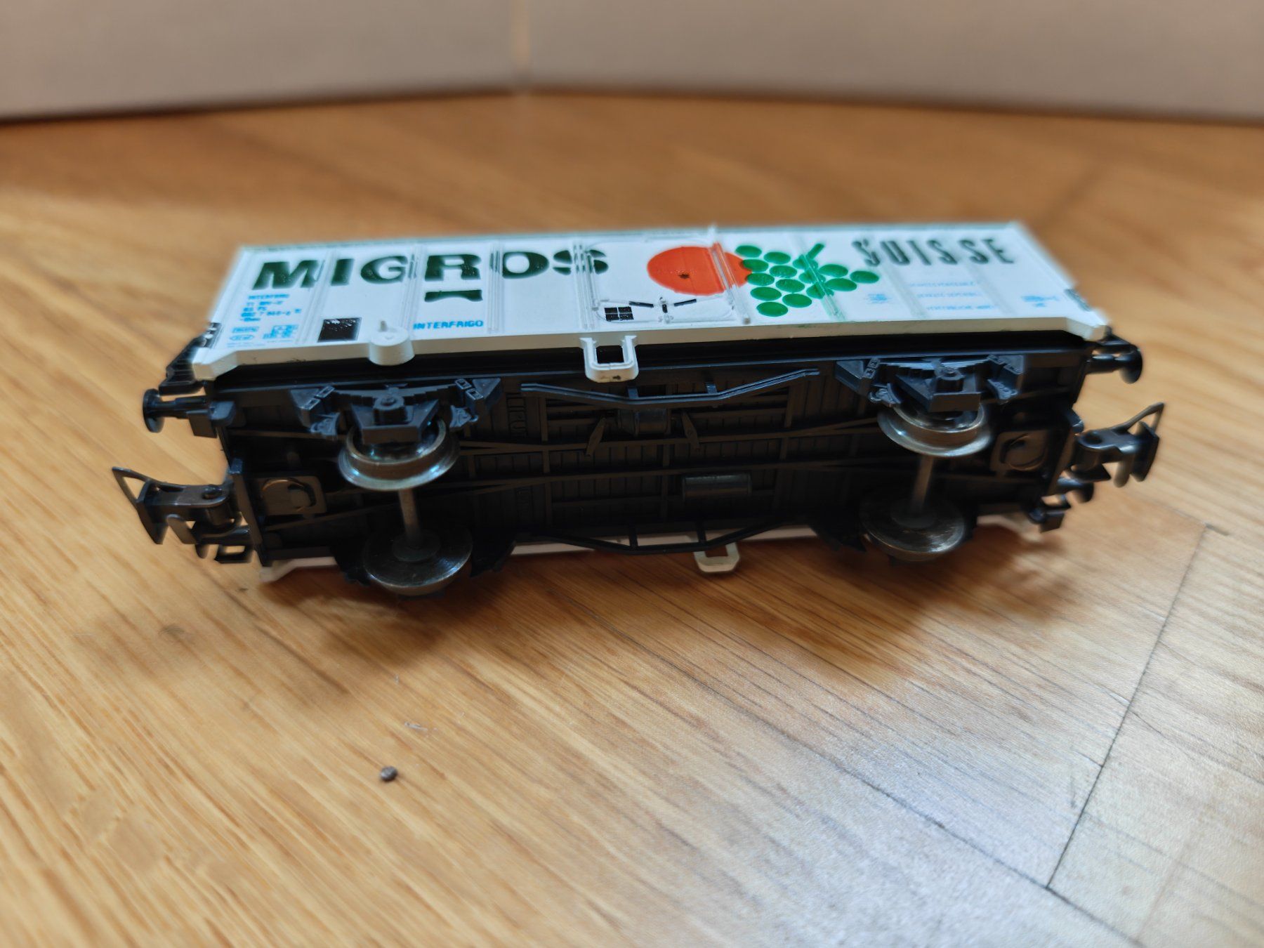 Liliput Modelleisenbahnen: Kühlwagen Migros – Defekt aus Bern von JGBahn 5