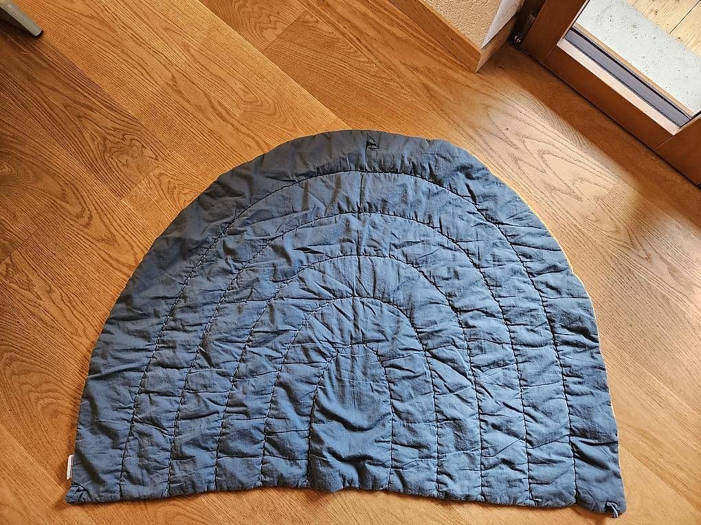 Tapis de jeu: Regenbogen Spielteppich Fabelab – D'occasion à Elfingen par WhyWHY 2