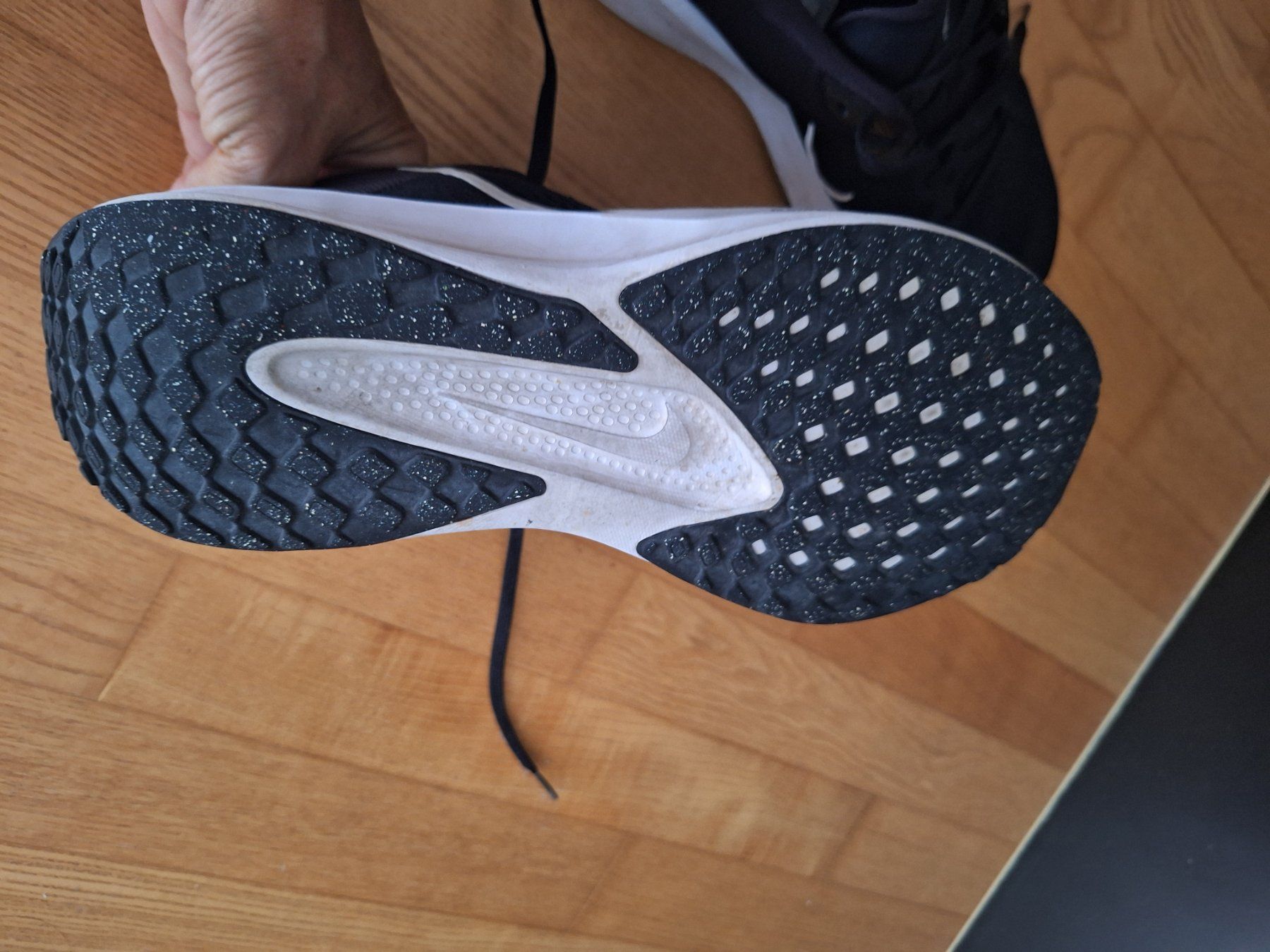 Scarpe da uomo: Turnschuhe Nike, ComfiRide, Grösse 11 (45) – Usato da Jona venduto da corsin06 4